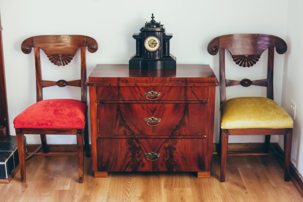 Telephone desk